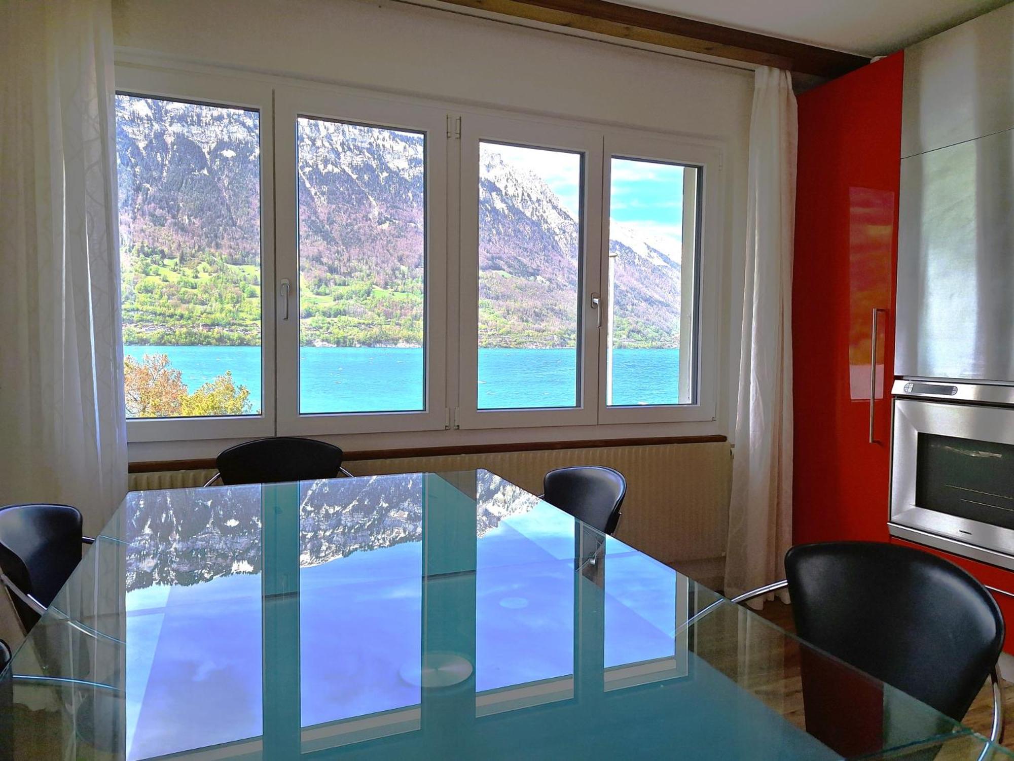 Lake House Bönigen 外观 照片