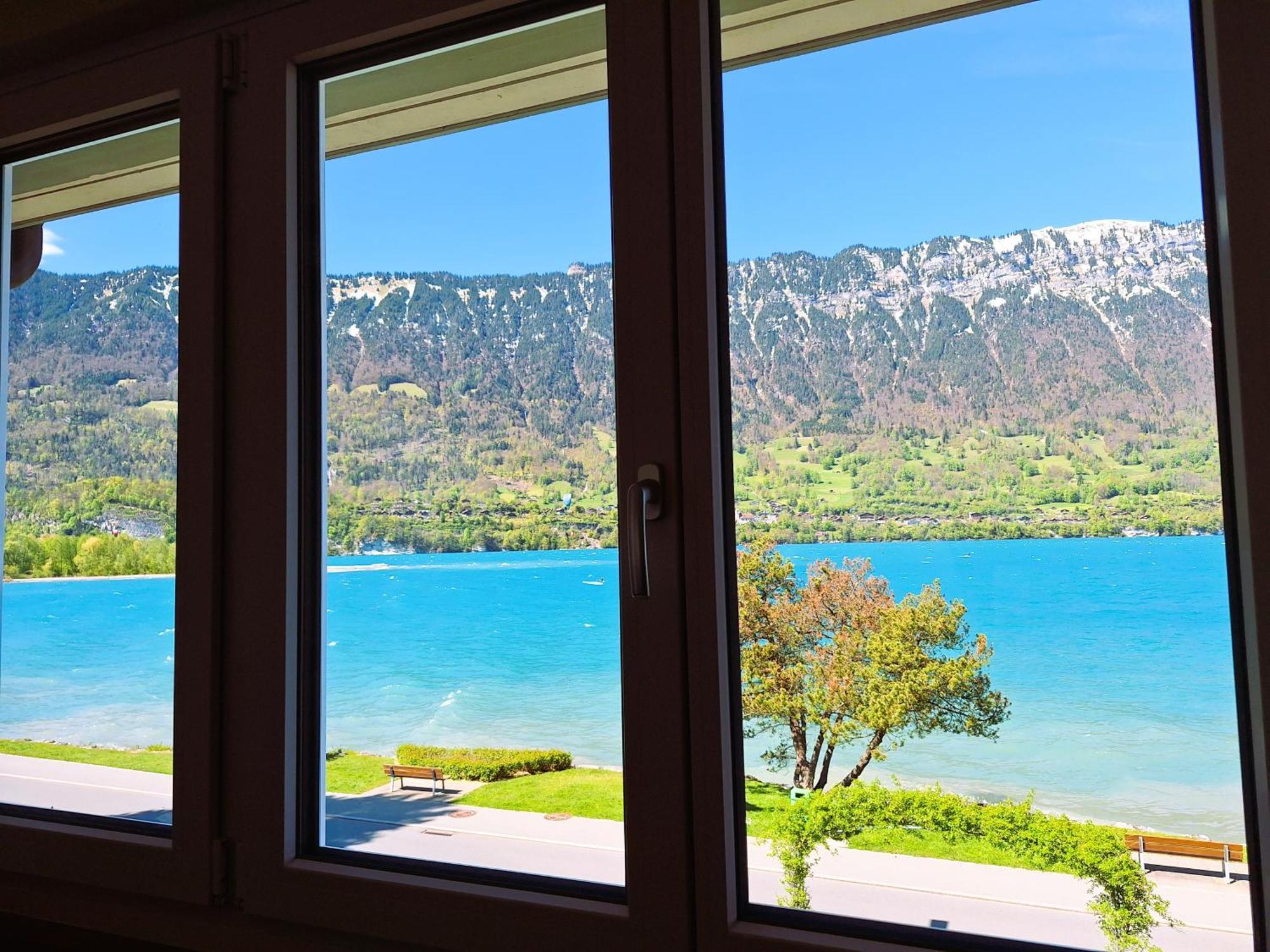 Lake House Bönigen 外观 照片