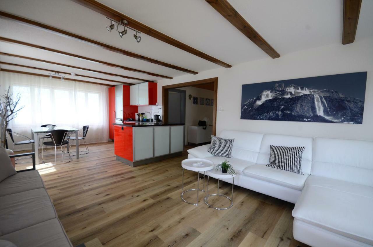 Lake House Bönigen 外观 照片